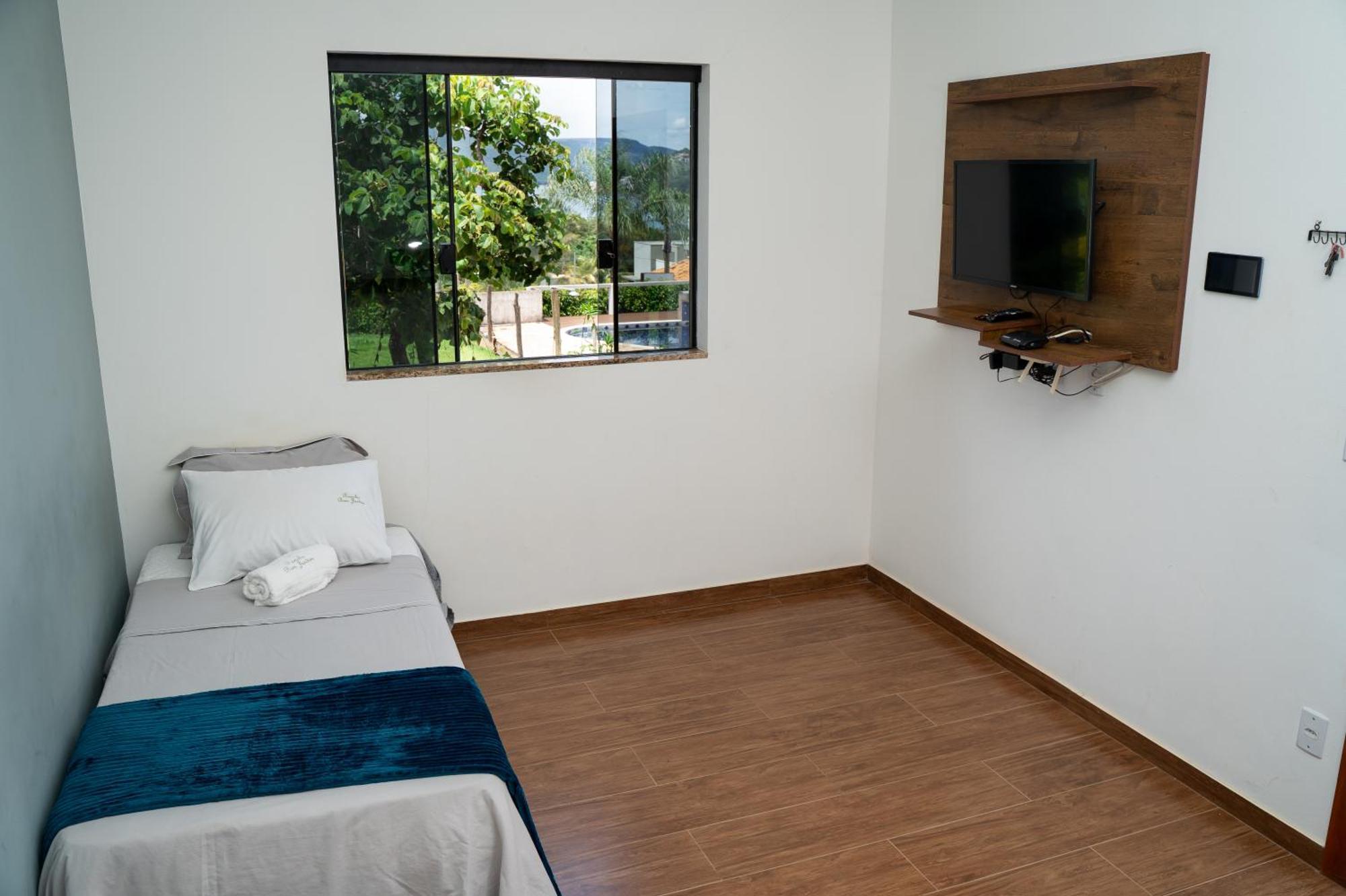 Casa Com Piscina Vista Para Lago, 03 Quartos Confortaveis Capitólio Dış mekan fotoğraf