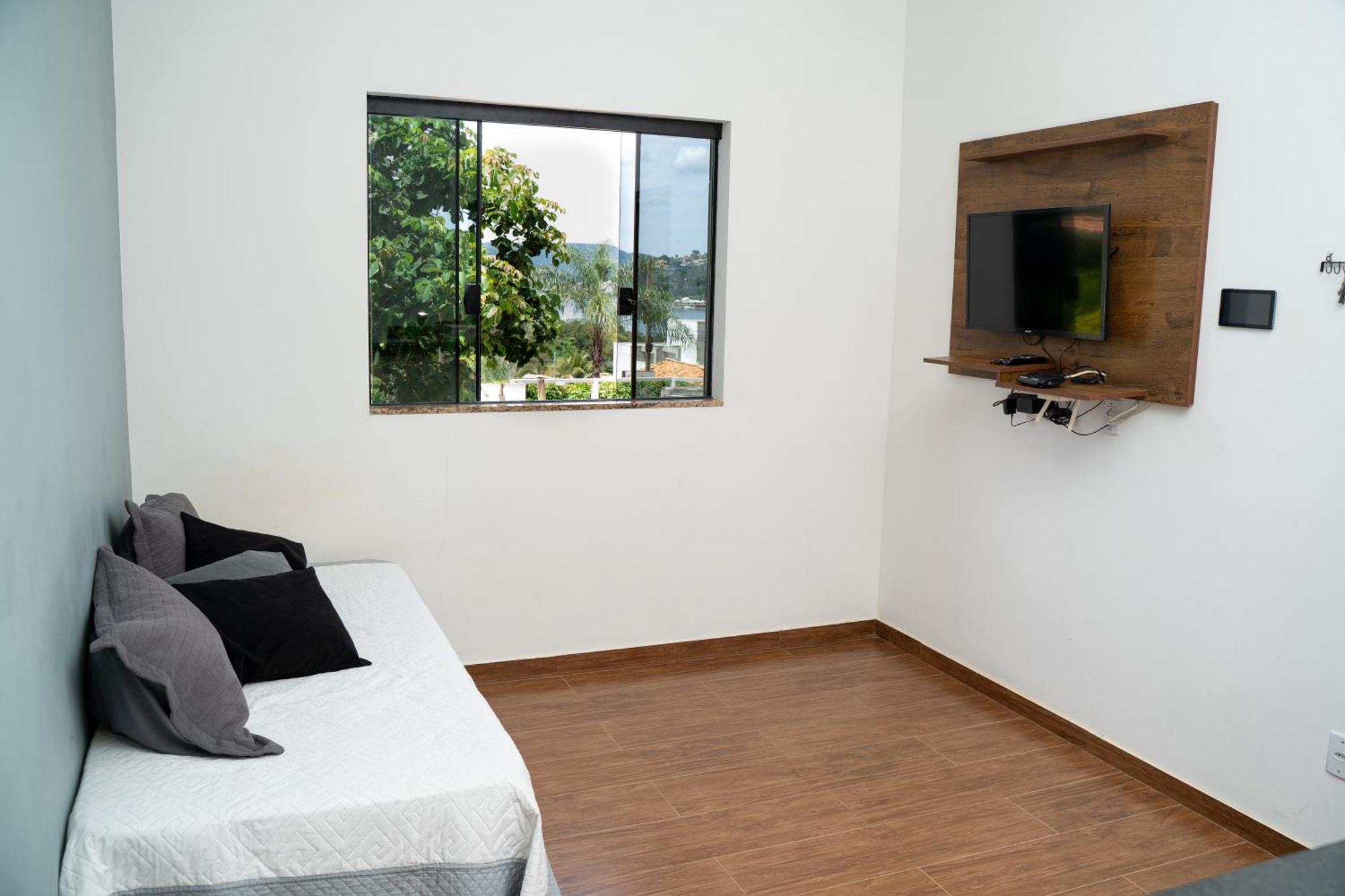Casa Com Piscina Vista Para Lago, 03 Quartos Confortaveis Capitólio Dış mekan fotoğraf